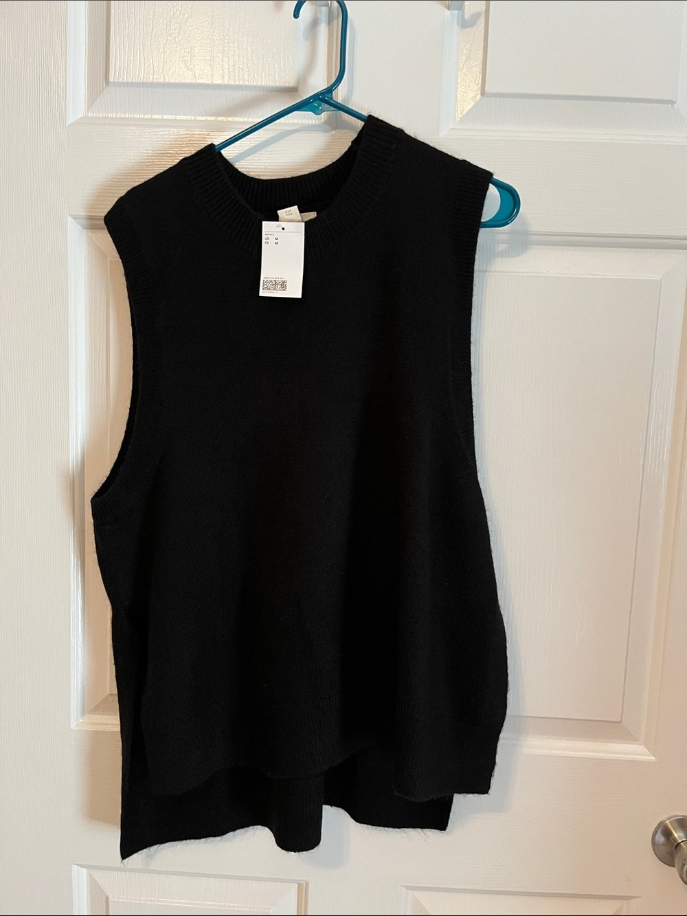 NWT H&M Black Sweater Vest with side slits
